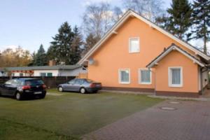 House Susi Koserow, Козеров