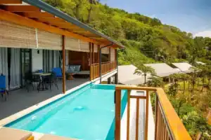 Paradise Chalets Yoga & Wellness, Такамака