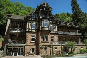 Hotel «Luise», Бад-Бергцаберн