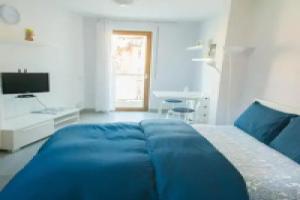 1 ZIMMER WOHNUNG/8 Min. zu Fuß bis ins Zentrum, Мерано