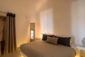 Villas by Senses collection, Фира