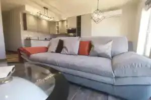 LA88 Bayview Apartment III, Сент-Джулианс
