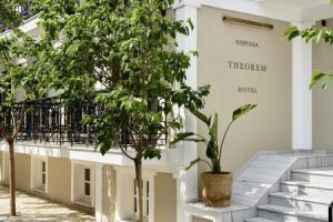 Doryssa Theorem Hotel, Питагорио