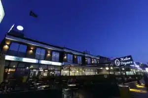 Отель «Burhaniye İskele Marina», Бурхание