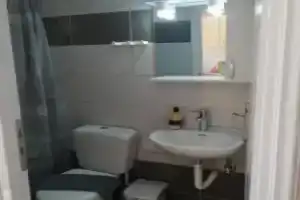 Zacharos Elegant Studio, Леонидион