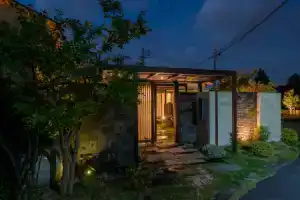 Villa Ishinokura Hotel, Сага