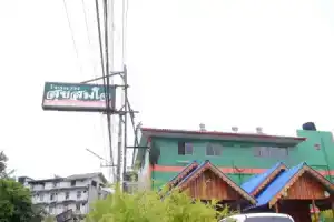 Suksomjai Hotel, Районг