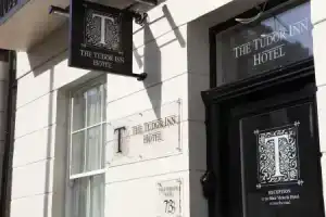 The Tudor Inn Hotel, Лондон