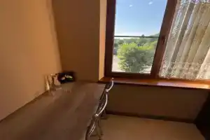 Apartamenty Sosnovaja Roscha ulitsa Agrba 11, Пицунда
