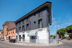 Urban Hotel, Чезена