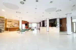 Hotel «Premier Aqua», Врдник