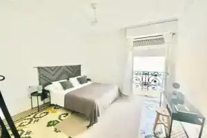 Отель «Victoria Site @ Luxury Center», Валенсия