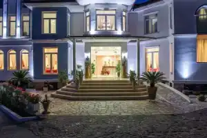 Porfi Beach Hotel, Никити