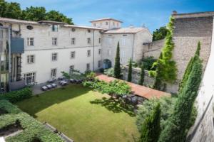 Отель «Hôtel Cloitre Saint Louis Avignon», Авиньон