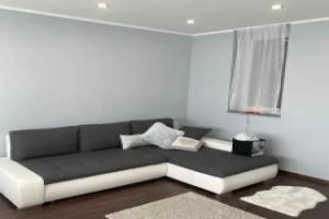 Modern two bedroom flat with balcony, Ленти