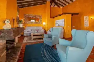 Casa Magma in Adeje With 2 Bedrooms and 1 Bathrooms, Адехе