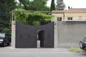 Crossway Tbilisi Hotel, Тбилиси