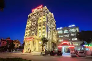 Dragon Legend Hotel, Халонг