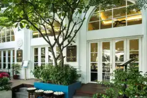 The Frangipani Royal Palace Hotel, Пномпень