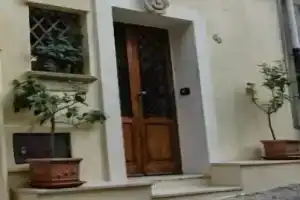 B&B Chianalea 54, Шилла