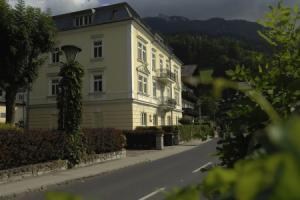 Romantik Residenz Ferienwohnungen Hotel Im Weissen Rössl, Санкт-Вольфганг