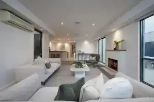 Bayside 4 bed in Sandringham w Spa and Sunset Views, Мельбурн
