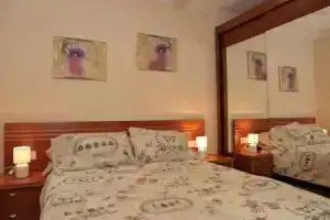 yovalu,yovalu1,solo yovalutres con piscina, Торревьеха