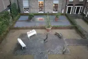 Lower Baggot Street Penthouse, Дублин