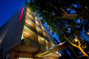Отель «Hilton Garden Inn Rome Claridge», Рим