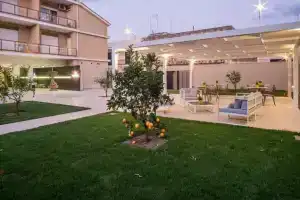 Netum Hotel, Ното