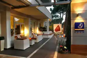 Hotel «Eros Residence», Червиа