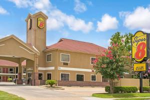 Отель «Super 8 by Wyndham Houston/Brookhollow NW», Хьюстон
