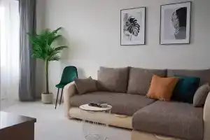 Apartments in Turist Centre of Kaliningrad (With the Botanic Garden View), Калининград