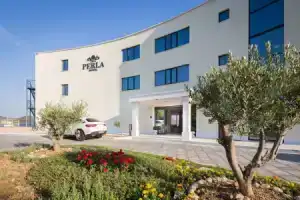 Hotel «Perla», Рогозница
