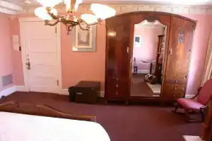 Отель «Martine Inn», Пасифик-Гров
