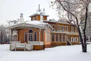 Апартаменты Иркутская история на улице Фридриха Энгельса, Иркутск