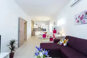 Apartment Perunika, Задар