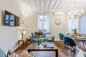 Casa Chiostro in Lucca, Лукка