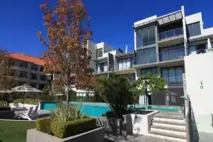 East Perth Suites Hotel, Перт