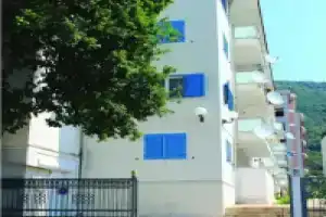 Apartman Irish Adriana, Бечичи