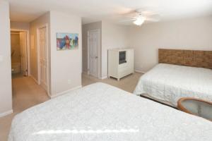 1734 Baltic Avenue 2 Bedrooms 2.5 Bathrooms Condo, Вирджиния Бич