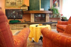 Hotel «Le Ville», Модена