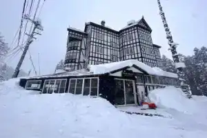 Hakuba Sun Valley Hotel Annex, Хакуба