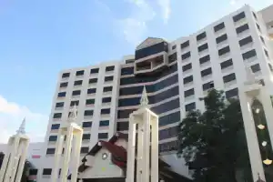 Отель «Ploy Palace», Мукдахан