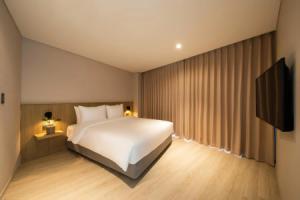 The Week & Resort, Инчхон