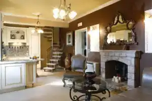 Olympia Villas, Ступа