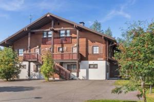 Alppitalo punatähti 7 apt 4, Тахковуори