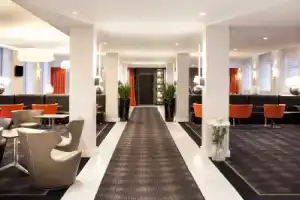 Отель «Novotel Spa Rennes Centre Gare», Ренн