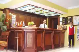 Эсеньюрт - Гостиницы Эсеньюрт - Гостиницы