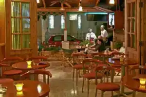 Hotel «Orpheus», Гувия